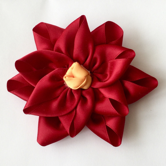 "Lady in Red" Flower hair clip/pin - Picture 1 of 1
